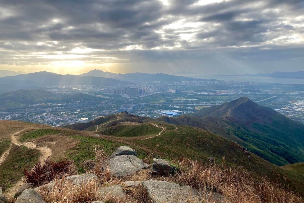 rooster ridge hike hong kong